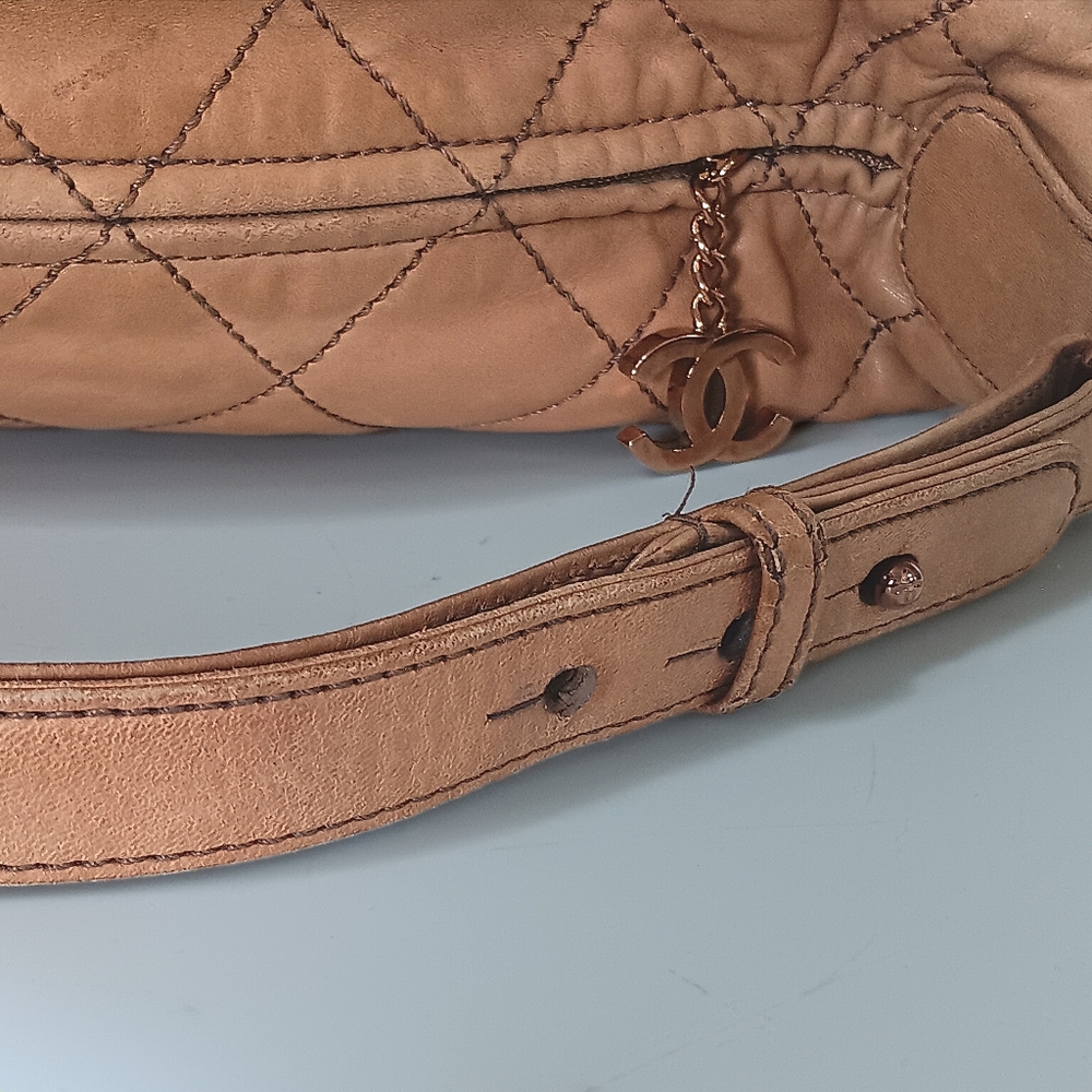 ✨️Chanel Vintage Hobo Cloudy Beige Lambskin Bag - Picture 8 of 17